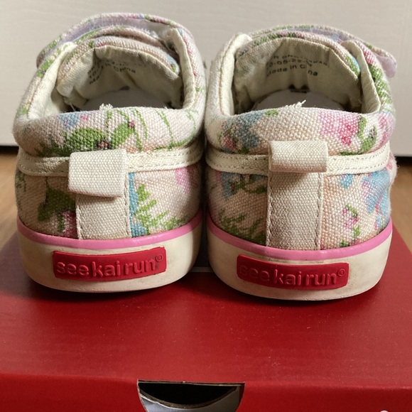 See Kai Run Kristen Beige Floral Size 12 - Picture 5 of 10